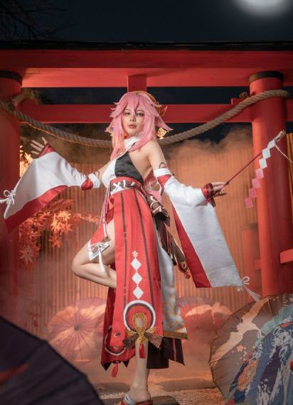 年上大佬掌心宠女儿救妈妈短剧