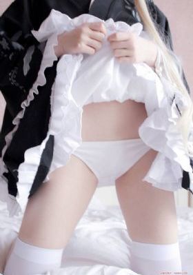 黑衣女人的香水