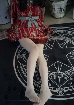 漂亮的邻居2在线观看