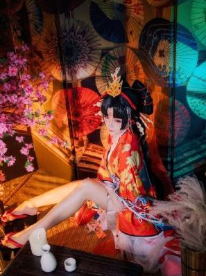 美女扒开尿口让男人捅爽